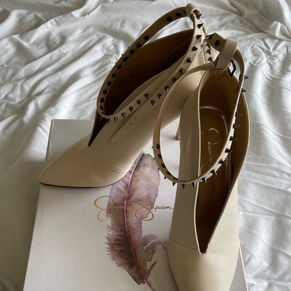 Jessica Simpson heals